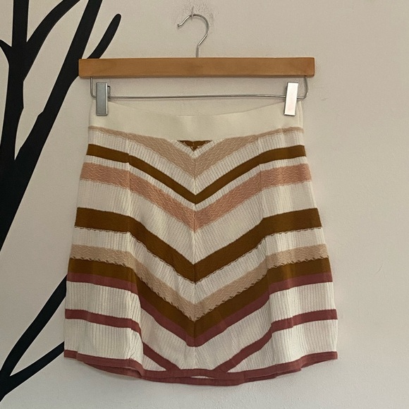 Free People XS cream, tan and mauve knit mini skirt - Picture 3 of 9